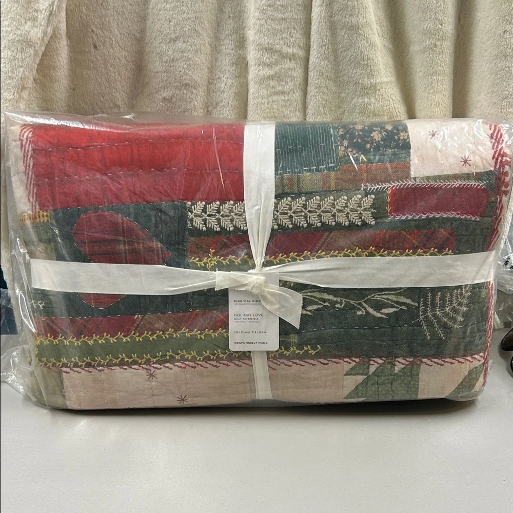 Pottery Barn Holiday Love Reversible Quilt King / California Patchwork Heart NWT